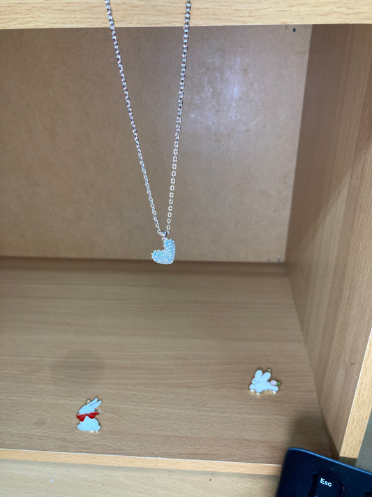 Asymmetric Heart Pavé Necklace (Rose Gold)