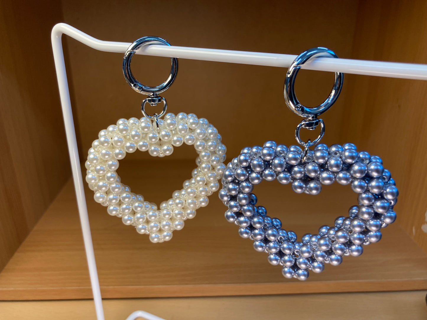 Tiny Treasures Seoul - Silver Pearl Big Heart Bag Charm Key Chain