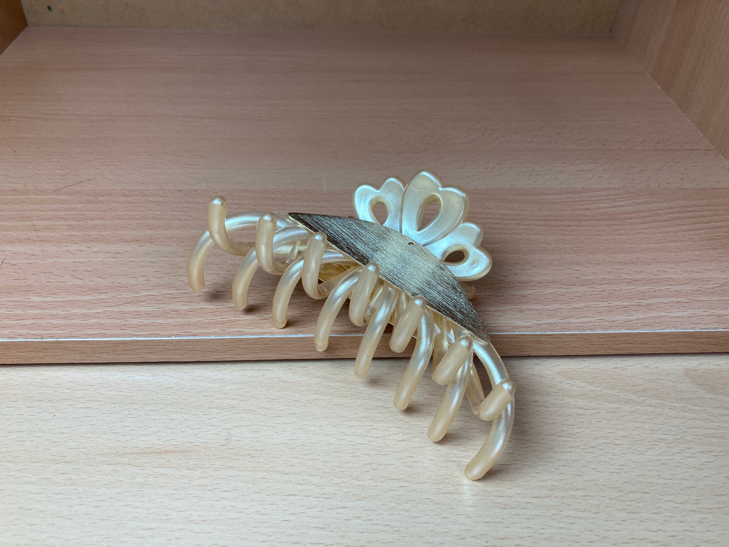 Gold Bloom Arch Hair Claw