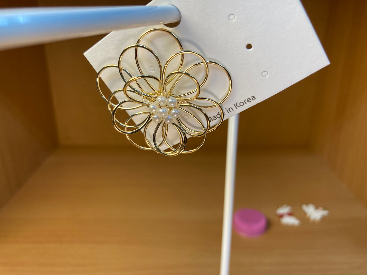 Tiny Treasures Seoul - Gold Wire Loop Flower Studs with Pearl Center