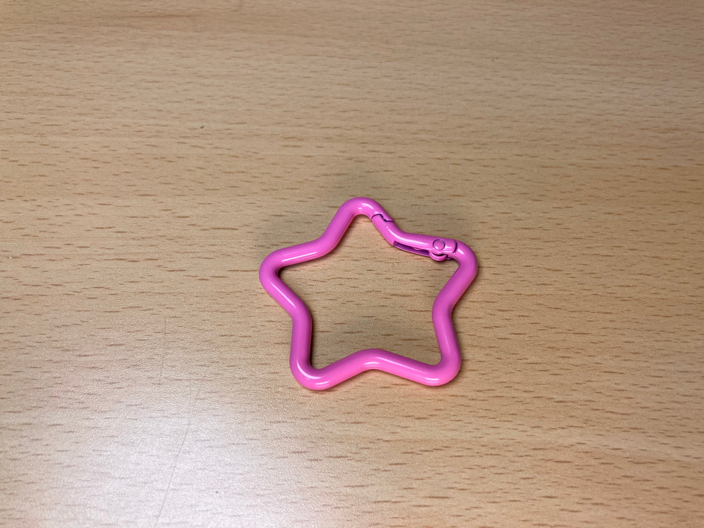 Tiny Treasures Seoul - Pink Star Shape Holder Key Ring