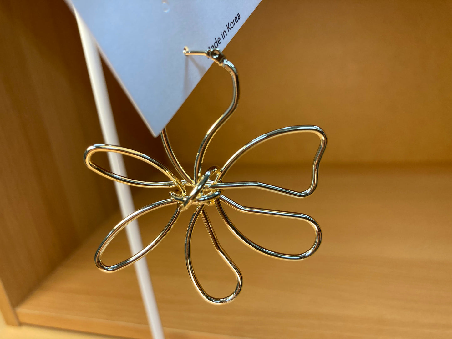 Tiny Treasures Seoul - Sculptural Gold Wire Flower Hoop Earrings
