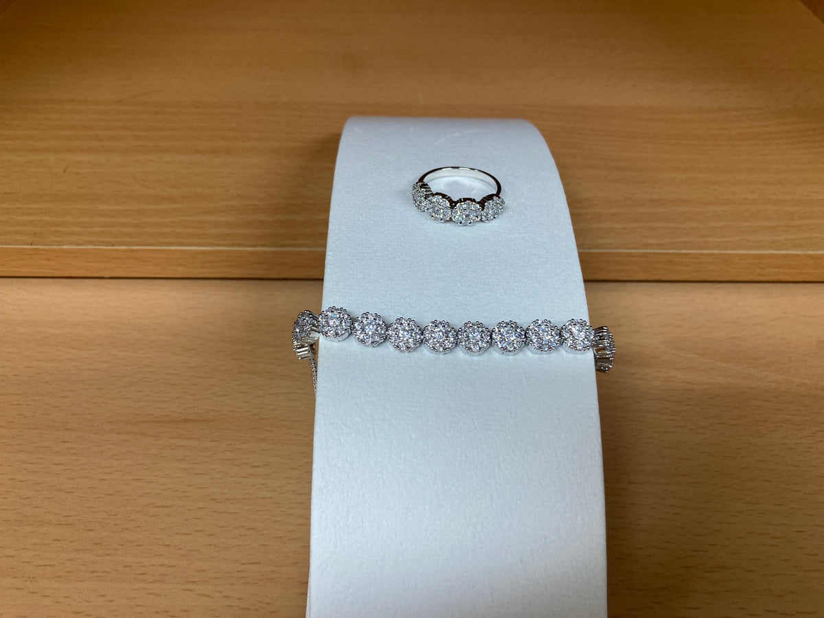 12 Round Zirconia Bracelet & 4 Round Zirconia Ring Set (Silver)