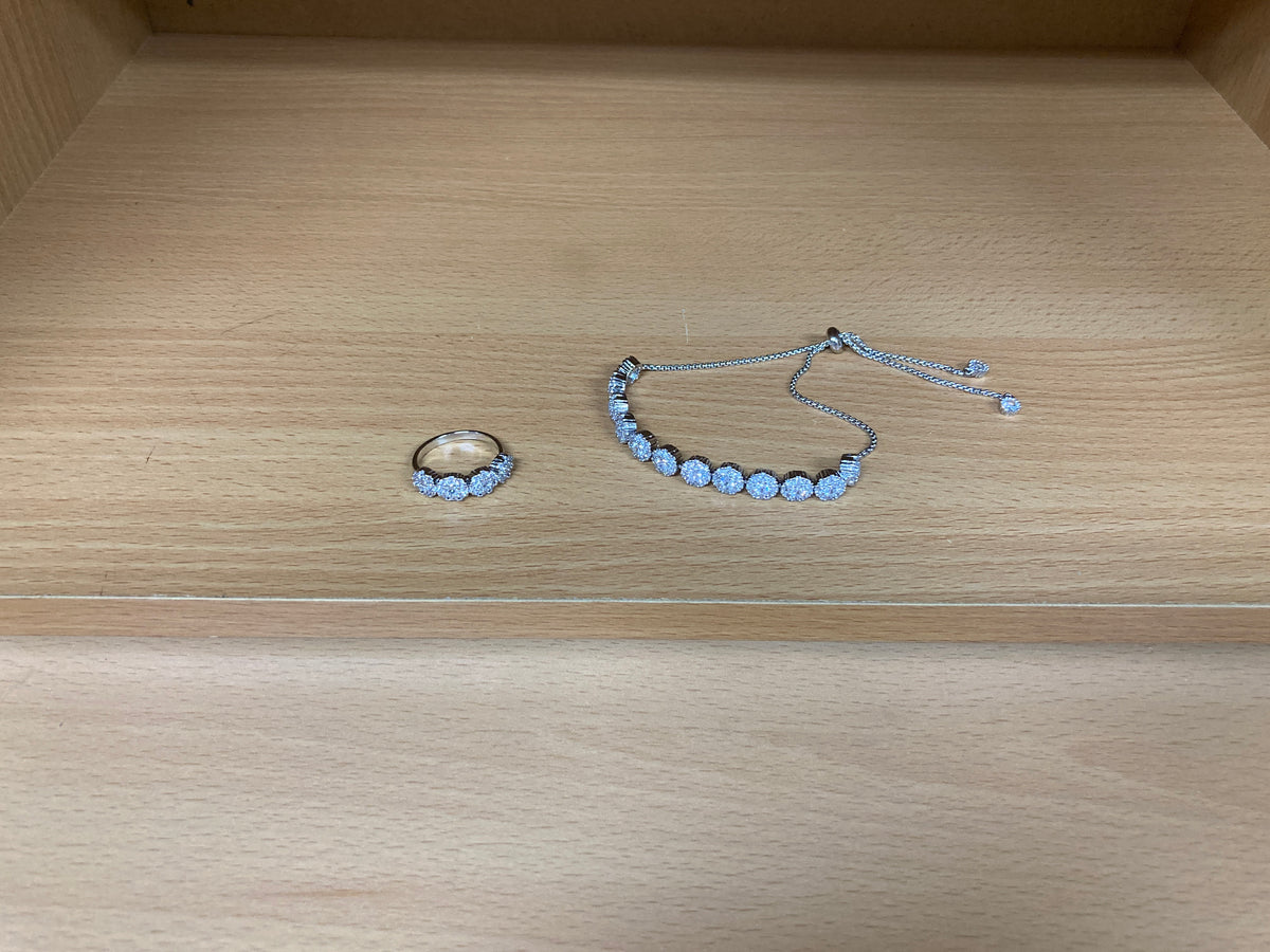 12 Round Zirconia Bracelet & 4 Round Zirconia Ring Set (Silver)