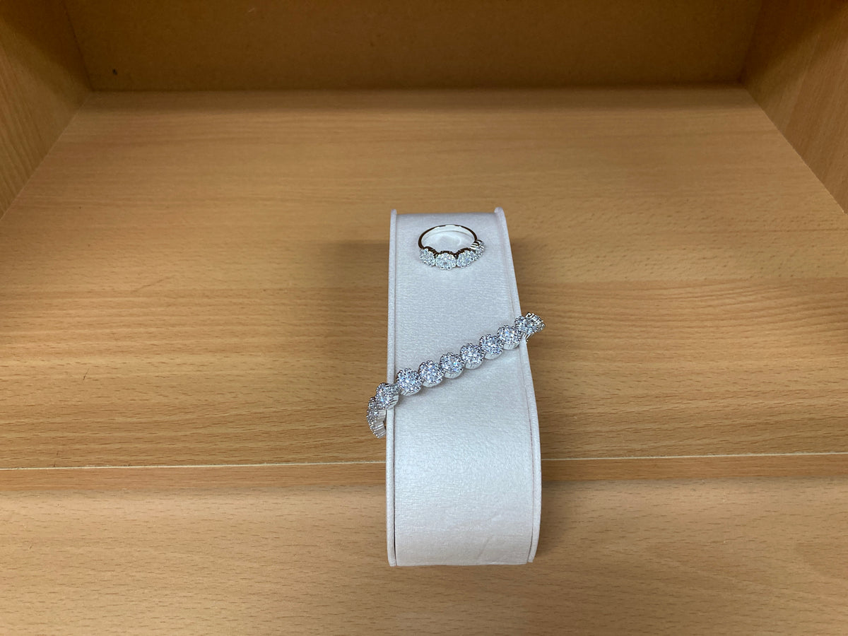 12 Round Zirconia Bracelet & 4 Round Zirconia Ring Set (Silver)