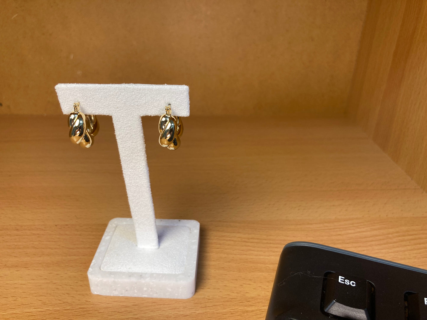 16K Gold Chunky Twisted Hoop Earrings