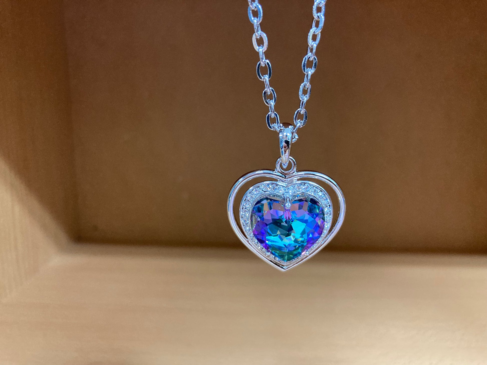 Tiny Treasures Seoul - Aurora Crystal Heart Pendant Necklace Close up View 3
