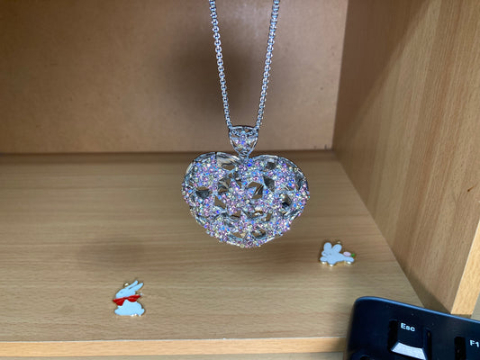 Tiny Treasures Seoul - Big Star Heart Necklace (Silver) Close up View