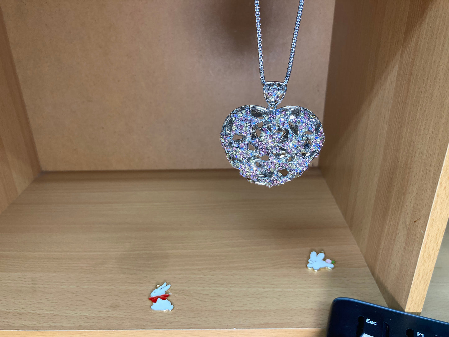 Tiny Treasures Seoul - Big Star Heart Necklace (Silver) Close up View