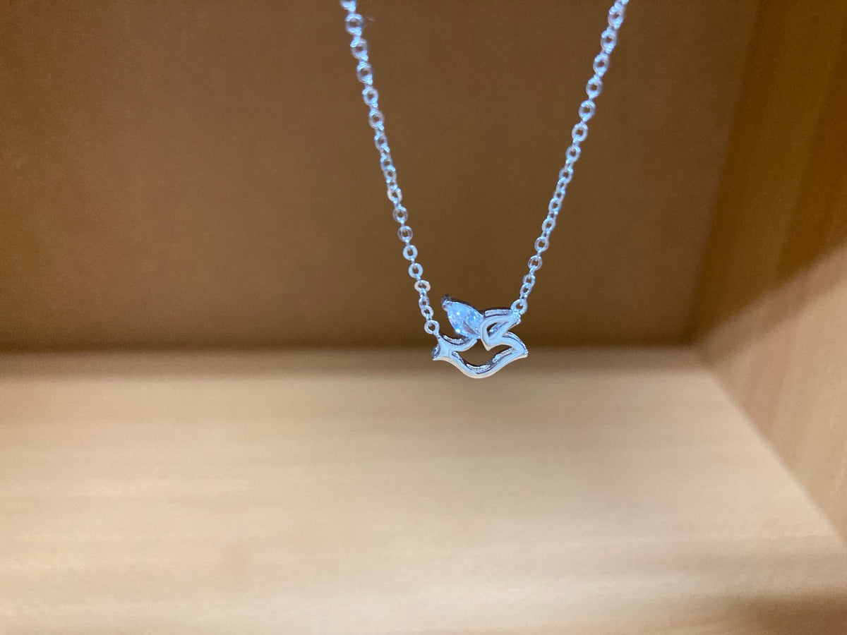Tiny Treasures Seoul Bird Zirconia Wing Necklace (Silver) 3