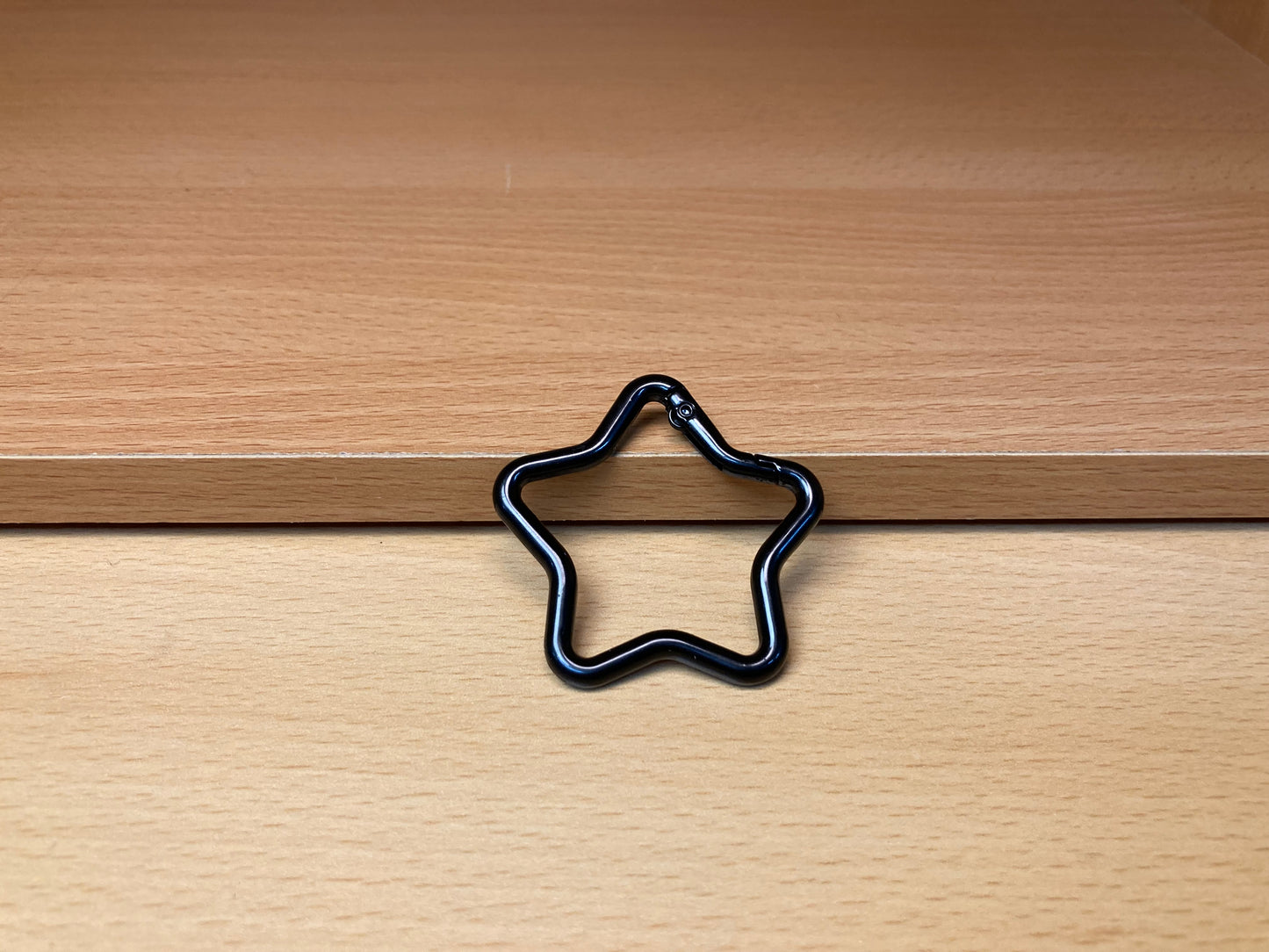 Black Star Shape Holder Key Ring