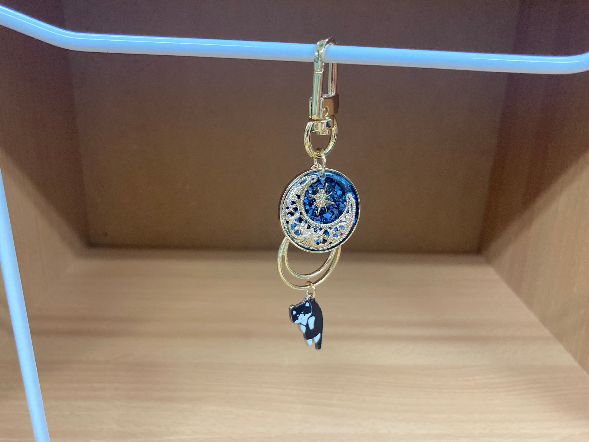 Tiny Treasures Seoul - Blue Cat Glitter Moon Bag Charm 6