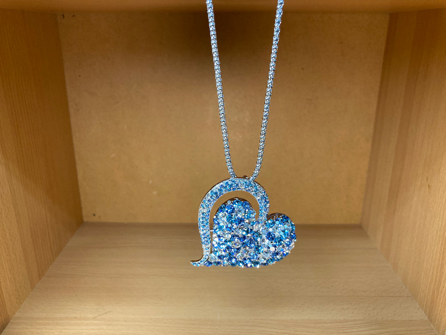 Tiny Treasures Seoul - Blue Pavé Big Heart Necklace (Silver) Front View