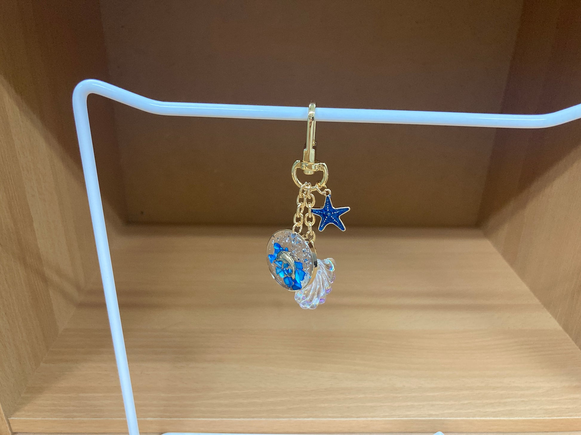 Tiny Treasures Seoul - Blue Starfish, Shell & Dolphin Glitter Bag Charm 11