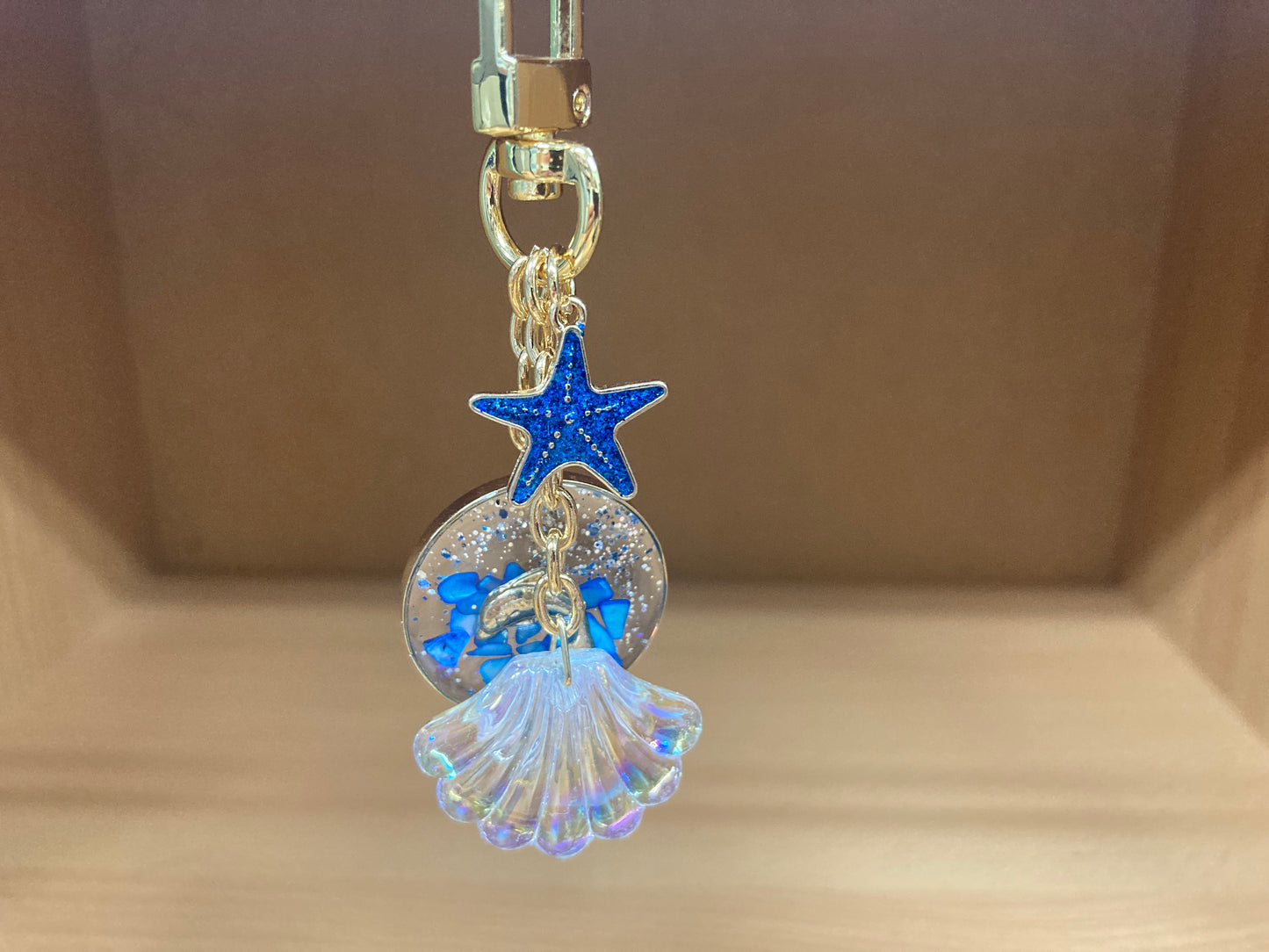 Tiny Treasures Seoul - Blue Starfish, Shell & Dolphin Glitter Bag Charm 3