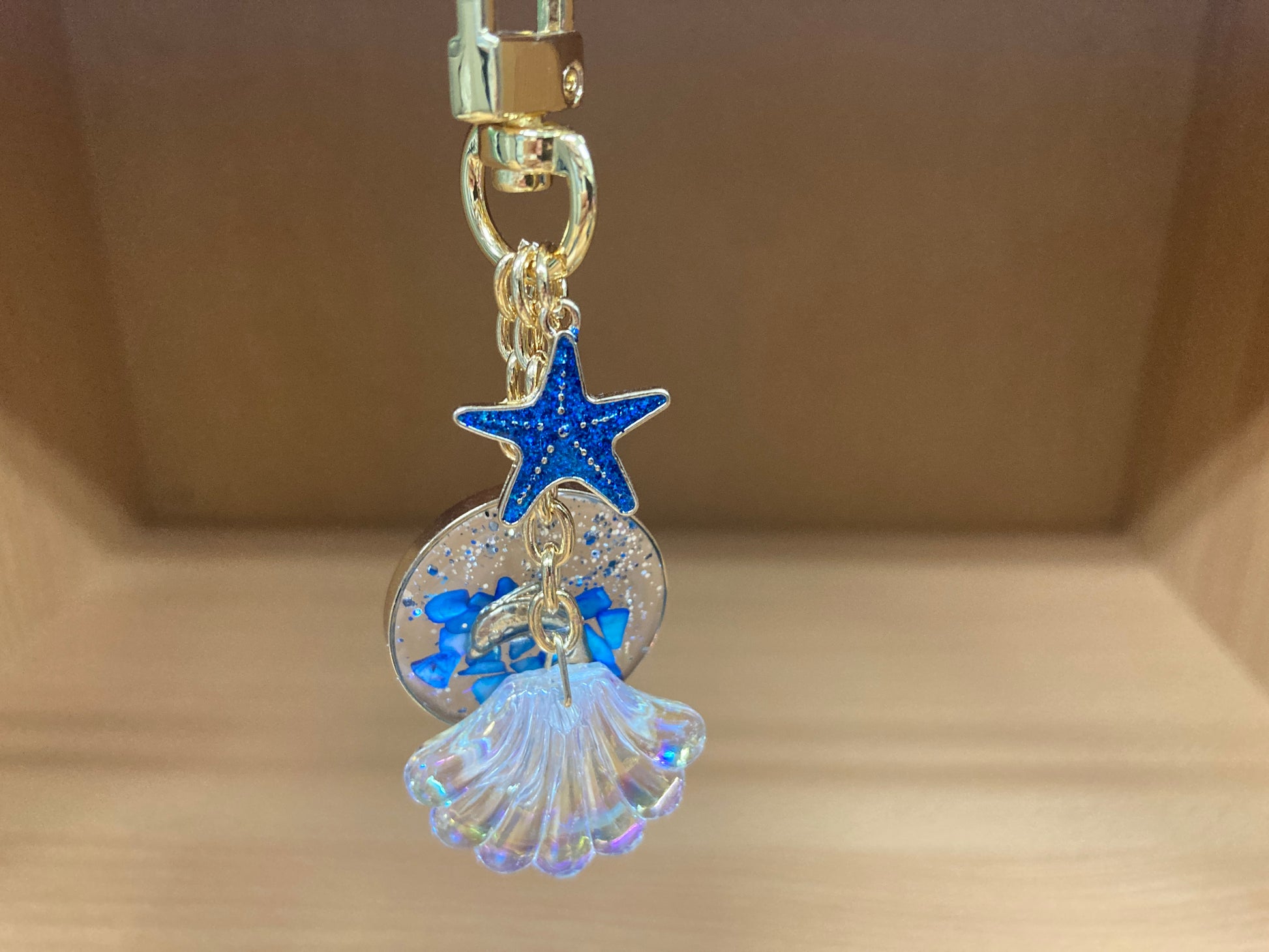 Tiny Treasures Seoul - Blue Starfish, Shell & Dolphin Glitter Bag Charm 5