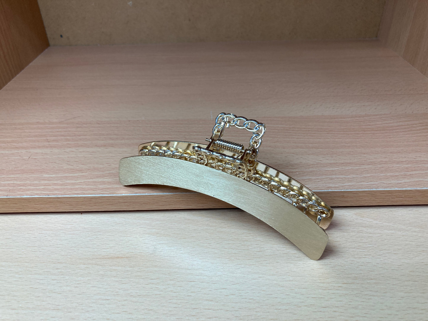 Tiny Treasures Seoul - Brushed Gold Chain Handle Hair Claw Front View