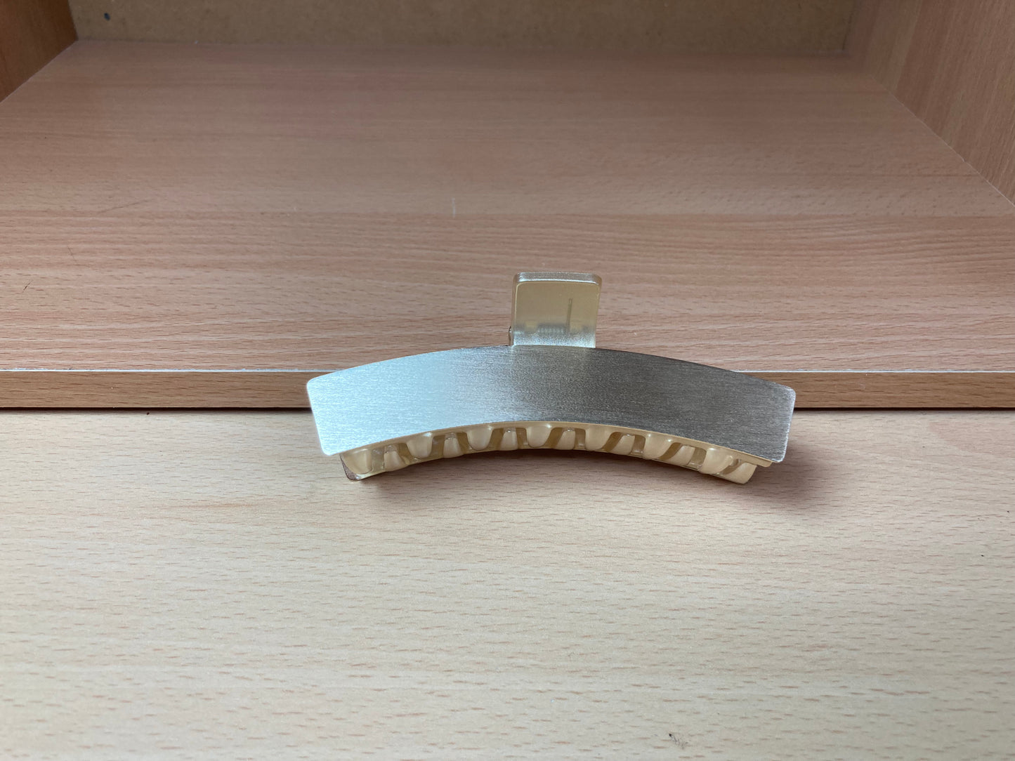 Tiny Treasures Seoul - Brushed Gold Curved Bar Hair Claw