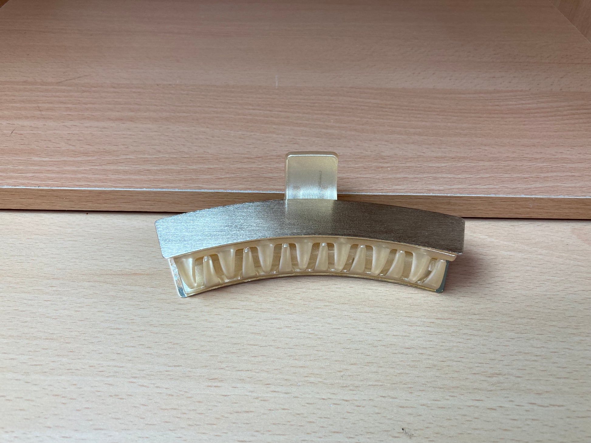 Tiny Treasures Seoul - Brushed Gold Curved Bar Hair Claw Side View
