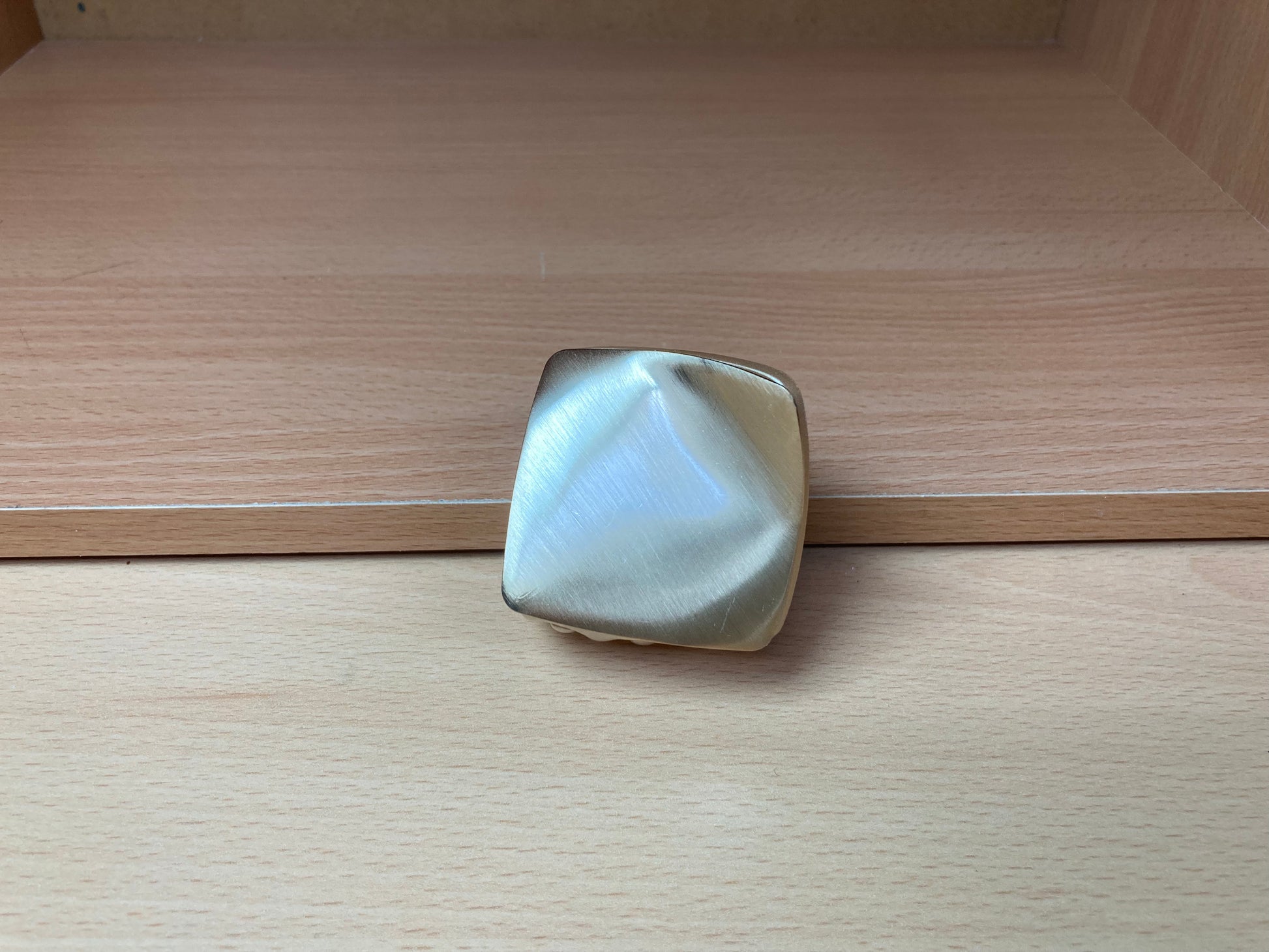 Tiny Treasures Seoul - Brushed Gold Geometric Mini Hair Claw