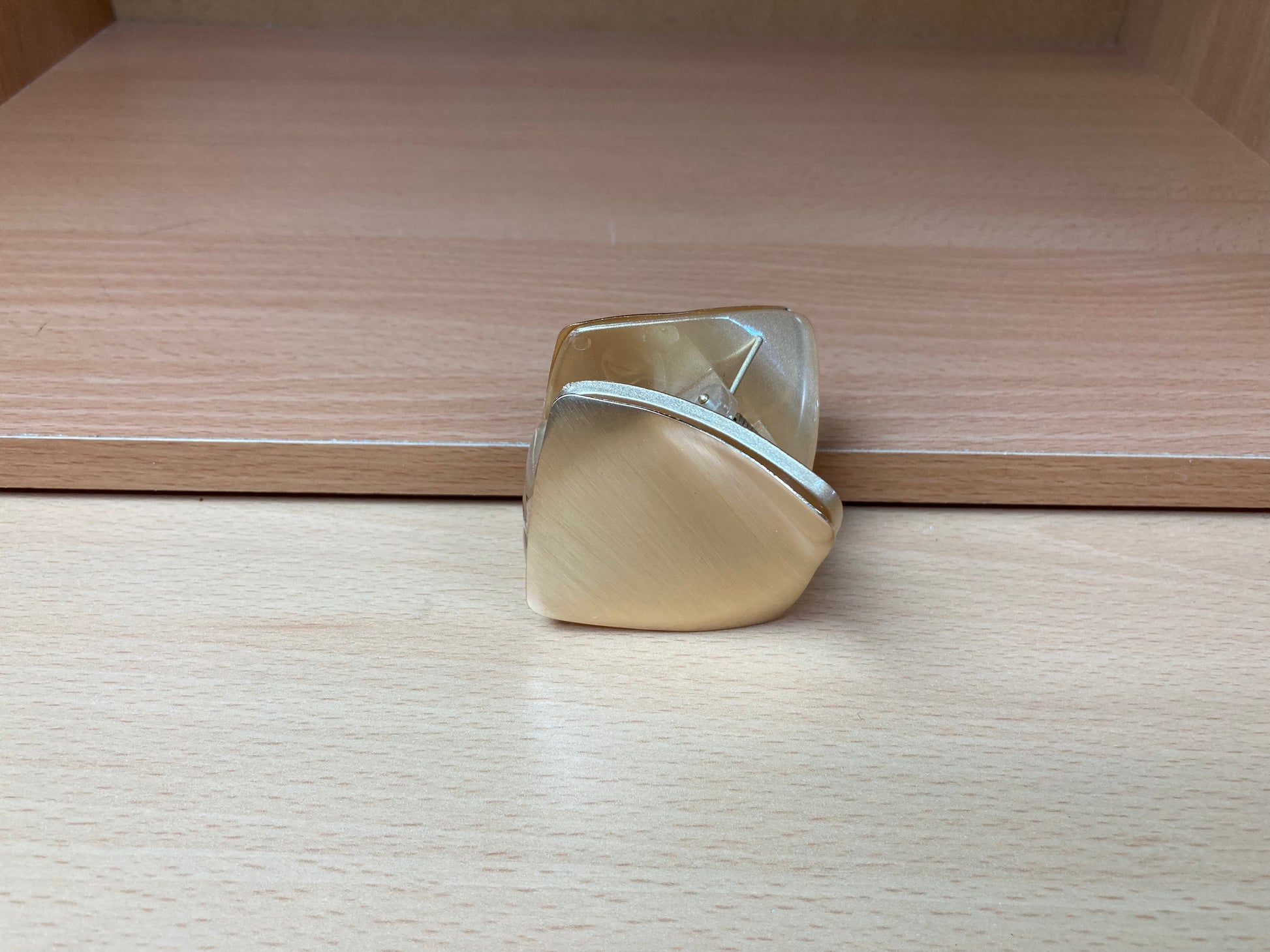 Tiny Treasures Seoul - Brushed Gold Geometric Mini Hair Claw Top View