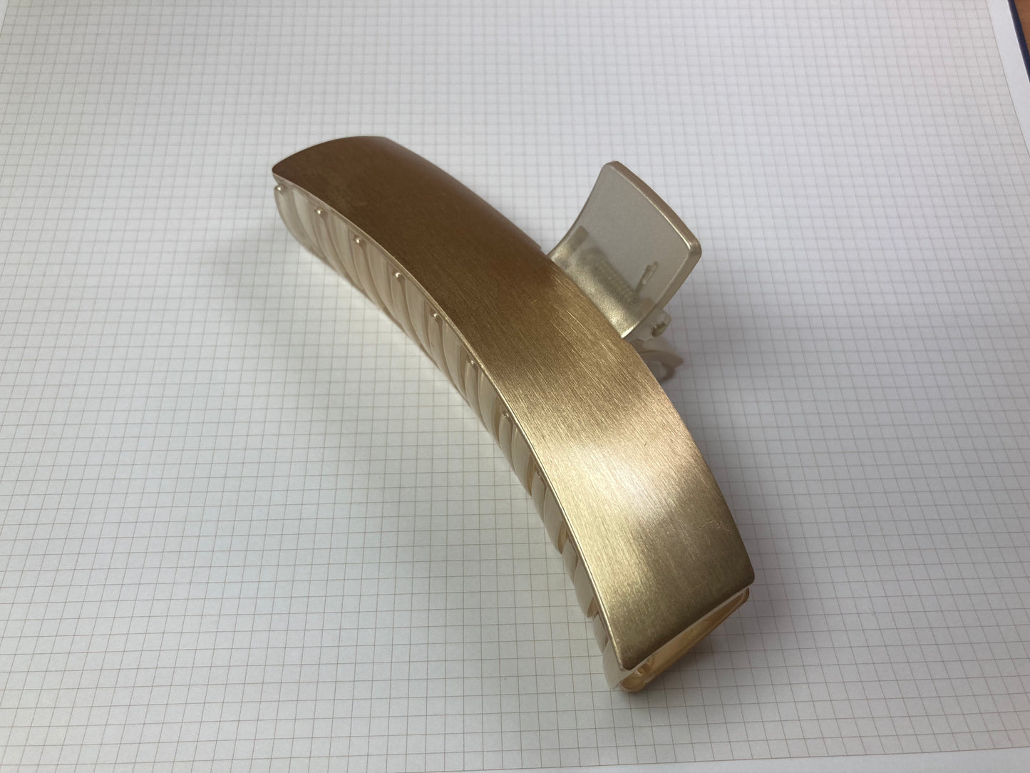 Tiny Treasures Seoul - Brushed Gold Long Bar Hair Claw Side View 4