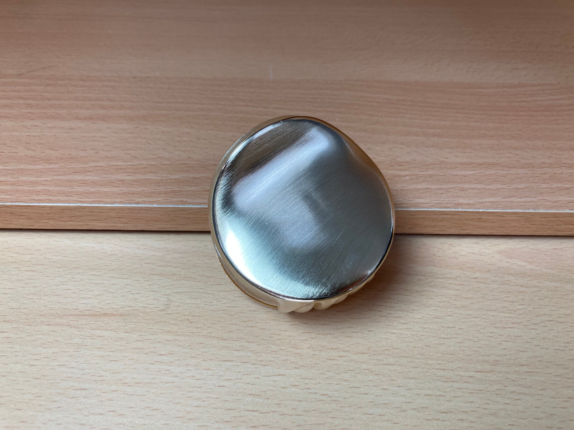 Tiny Treasures Seoul - Brushed Gold Pebble Mini Hair Claw Front View