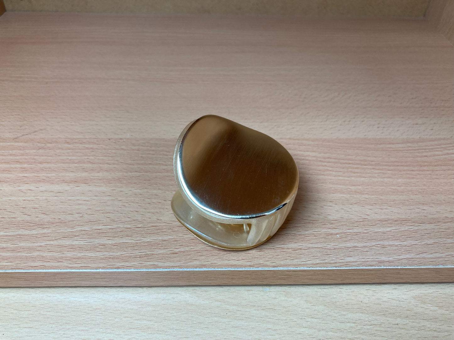 Tiny Treasures Seoul - Brushed Gold Pebble Mini Hair Claw Top View