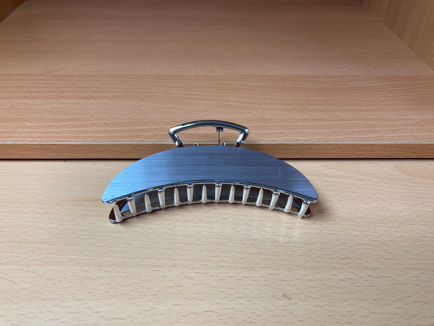 Tiny Treasures Seoul - Brushed Silver Arc Hair Claw View