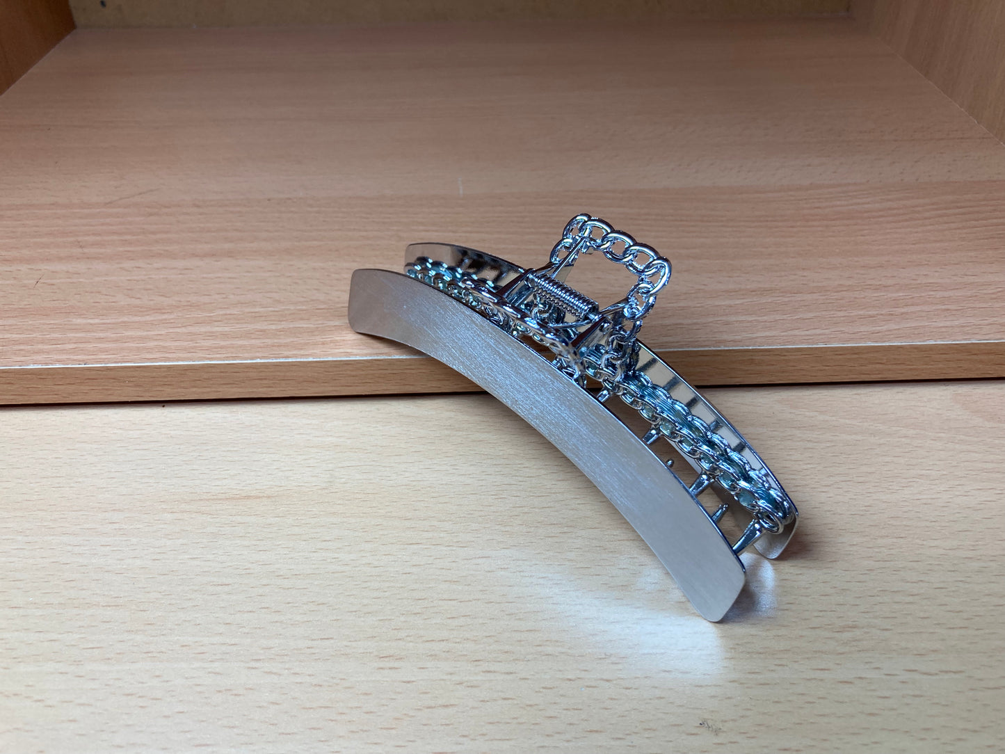 Tiny Treasures Seoul - Brushed Silver Chain Handle Hair Claw Top View