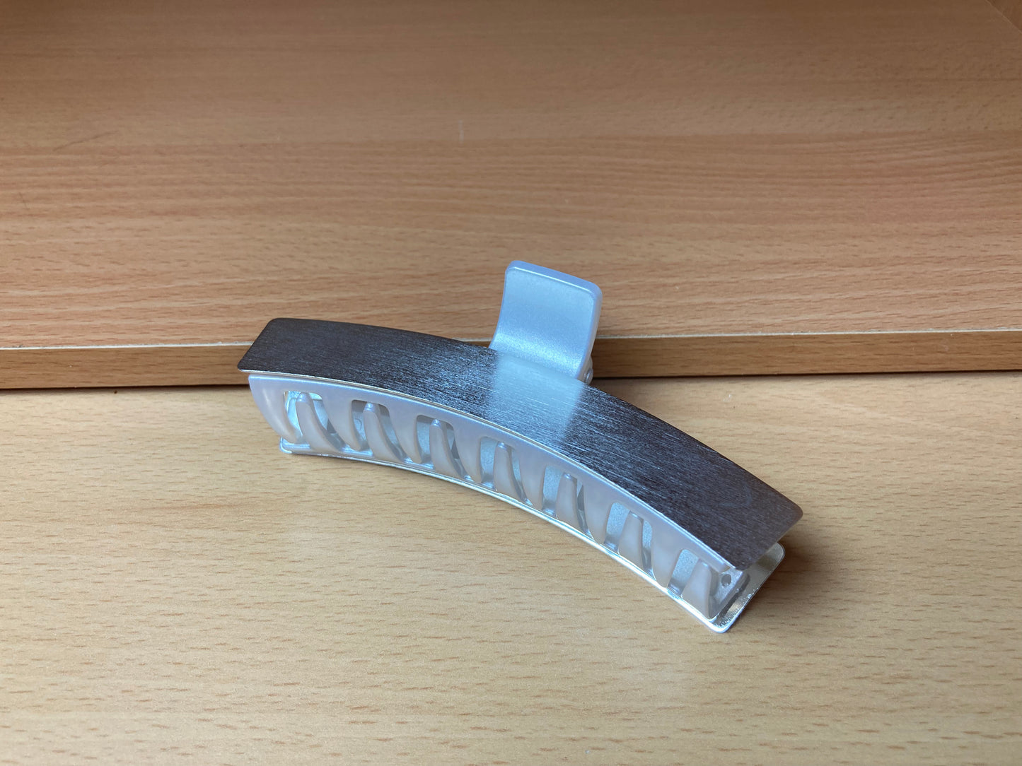 Tiny Treasures Seoul - Brushed Silver Curved Bar Hair Claw View