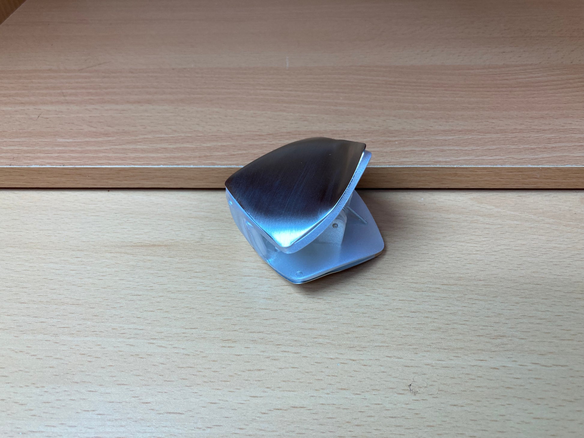 Tiny Treasures Seoul - Brushed Silver Geometric Mini Hair Claw Top View
