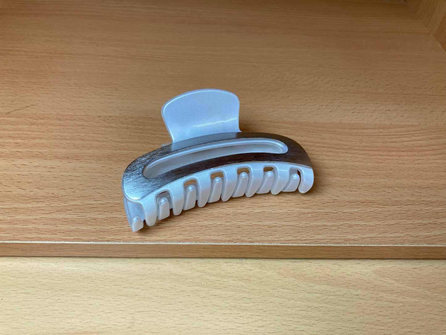 Tiny Treasures Seoul - Brushed Silver Open Arc Hair Claw Side View