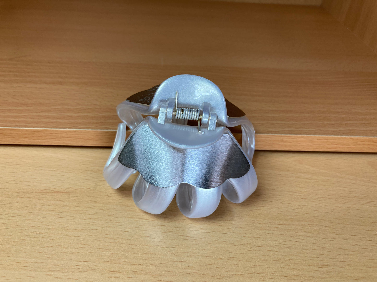 Tiny Treasures Seoul - Brushed Silver Wave Hair Claw Top View 2