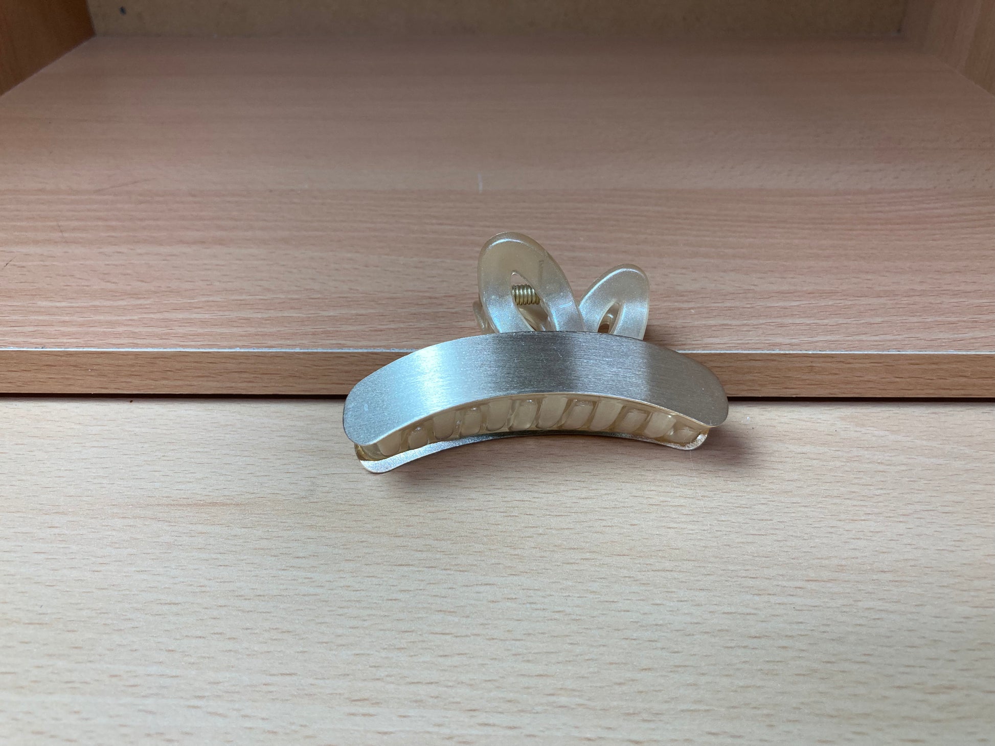 Tiny Treasures Seoul - Bunny Ear Hair Claw Clip (Gold)
