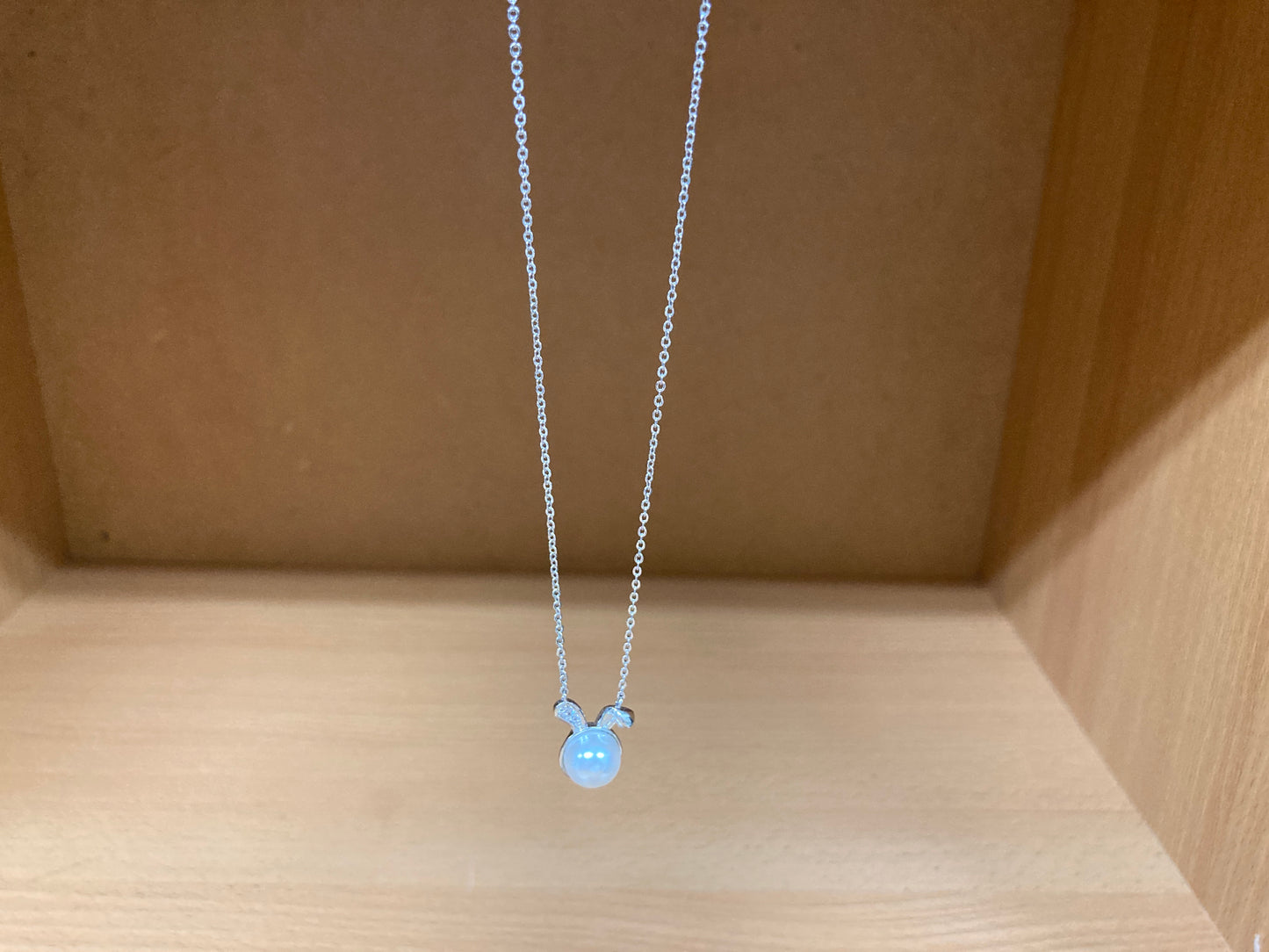 Tiny Treasures Seoul - Bunny Pearl & Crystal Necklace (Silver) 3