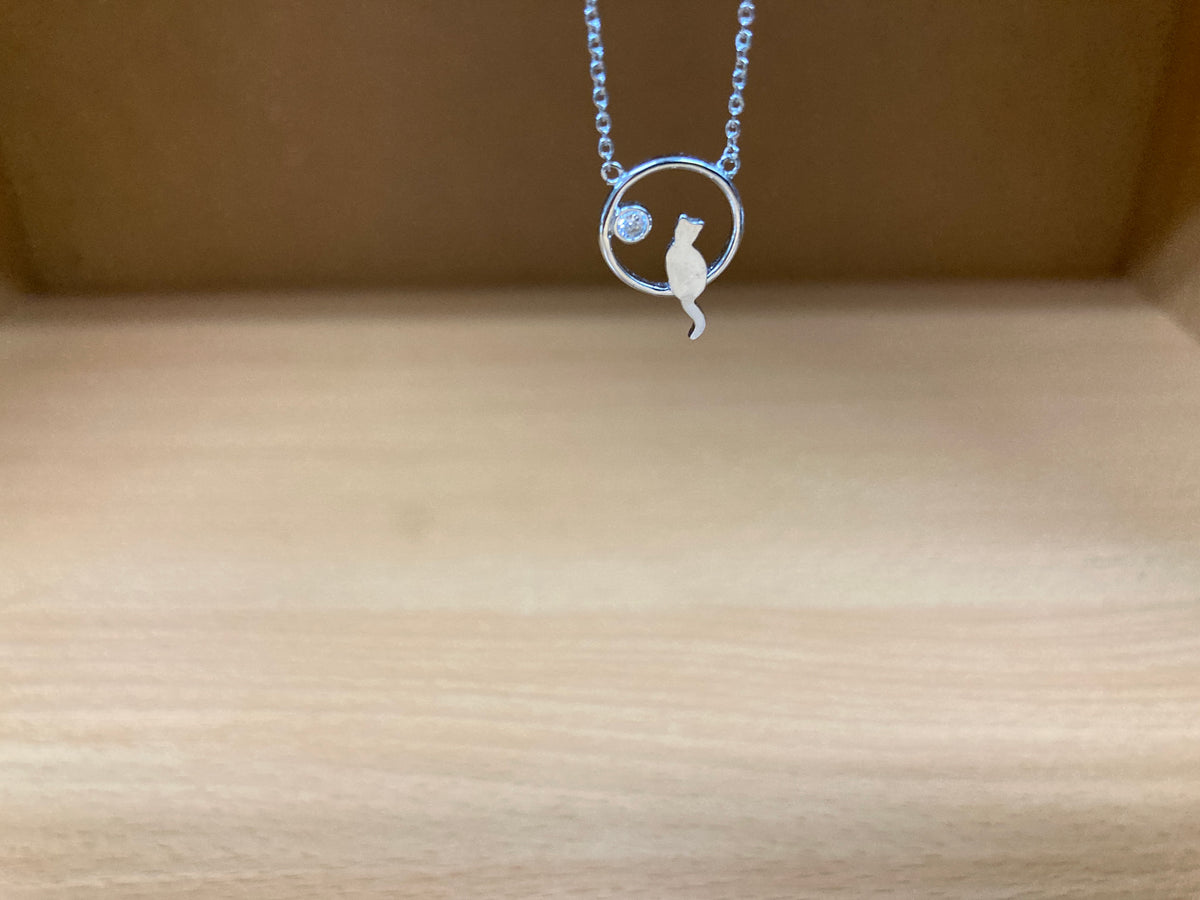 Tiny Treasures Seoul - Cat Zirconia Circle Necklace (Silver) 2