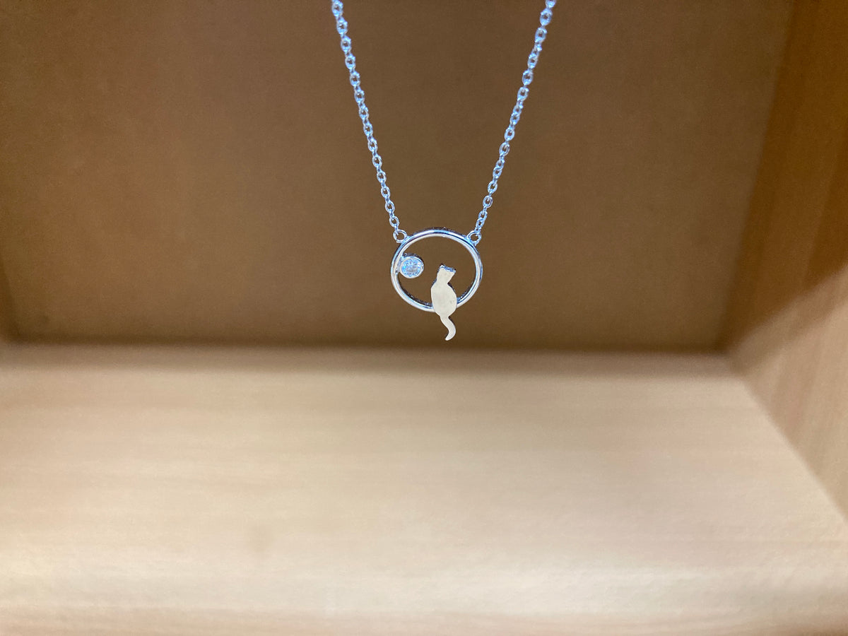 Tiny Treasures Seoul - Cat Zirconia Circle Necklace (Silver) 4