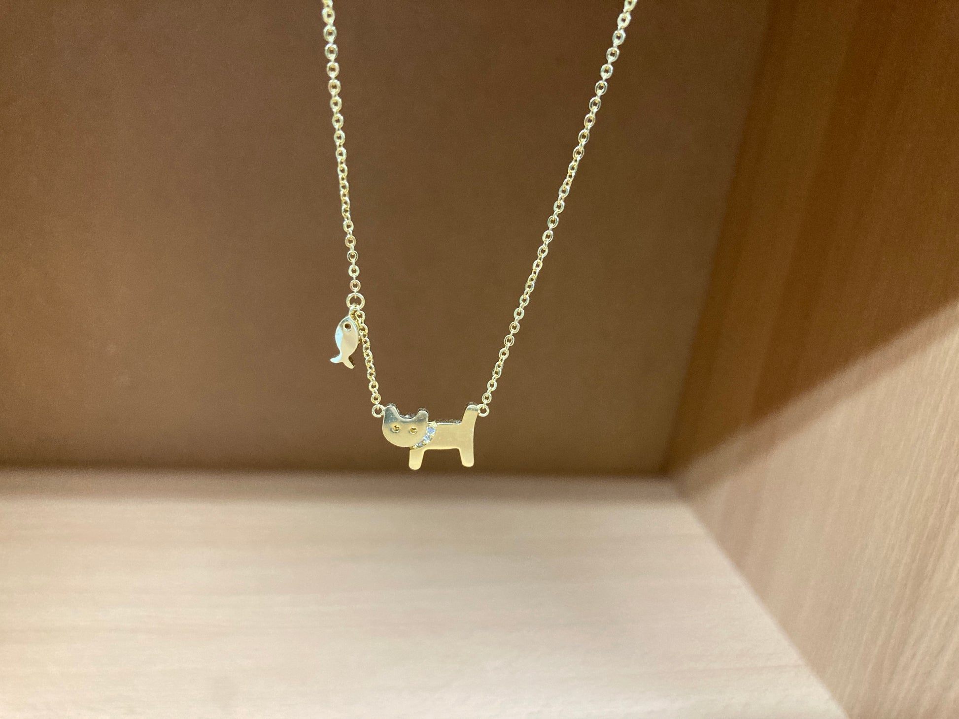 Tiny Treasures Seoul - Cat & Fish Necklace (Gold) 12