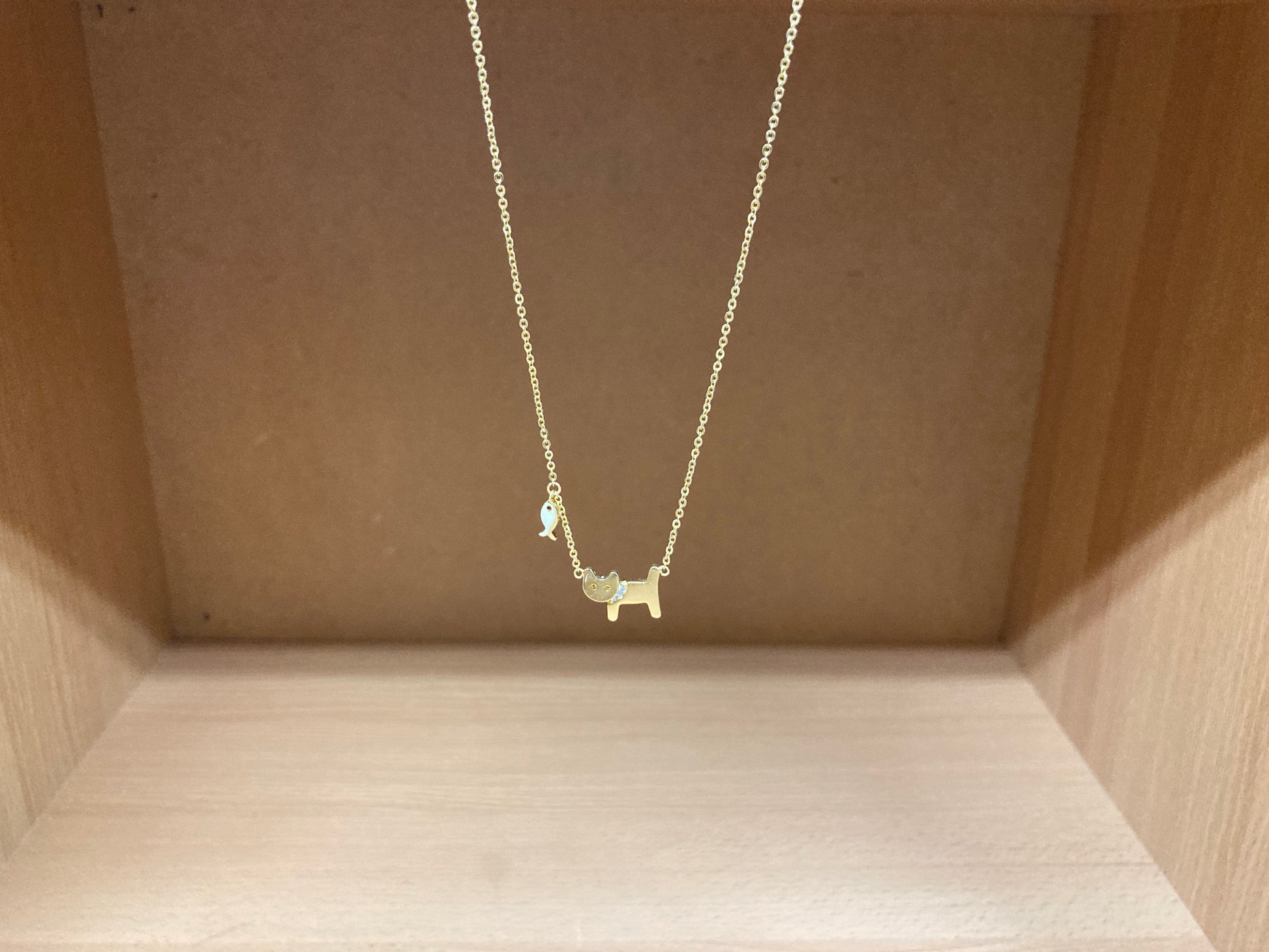Tiny Treasures Seoul - Cat & Fish Necklace (Gold) 7