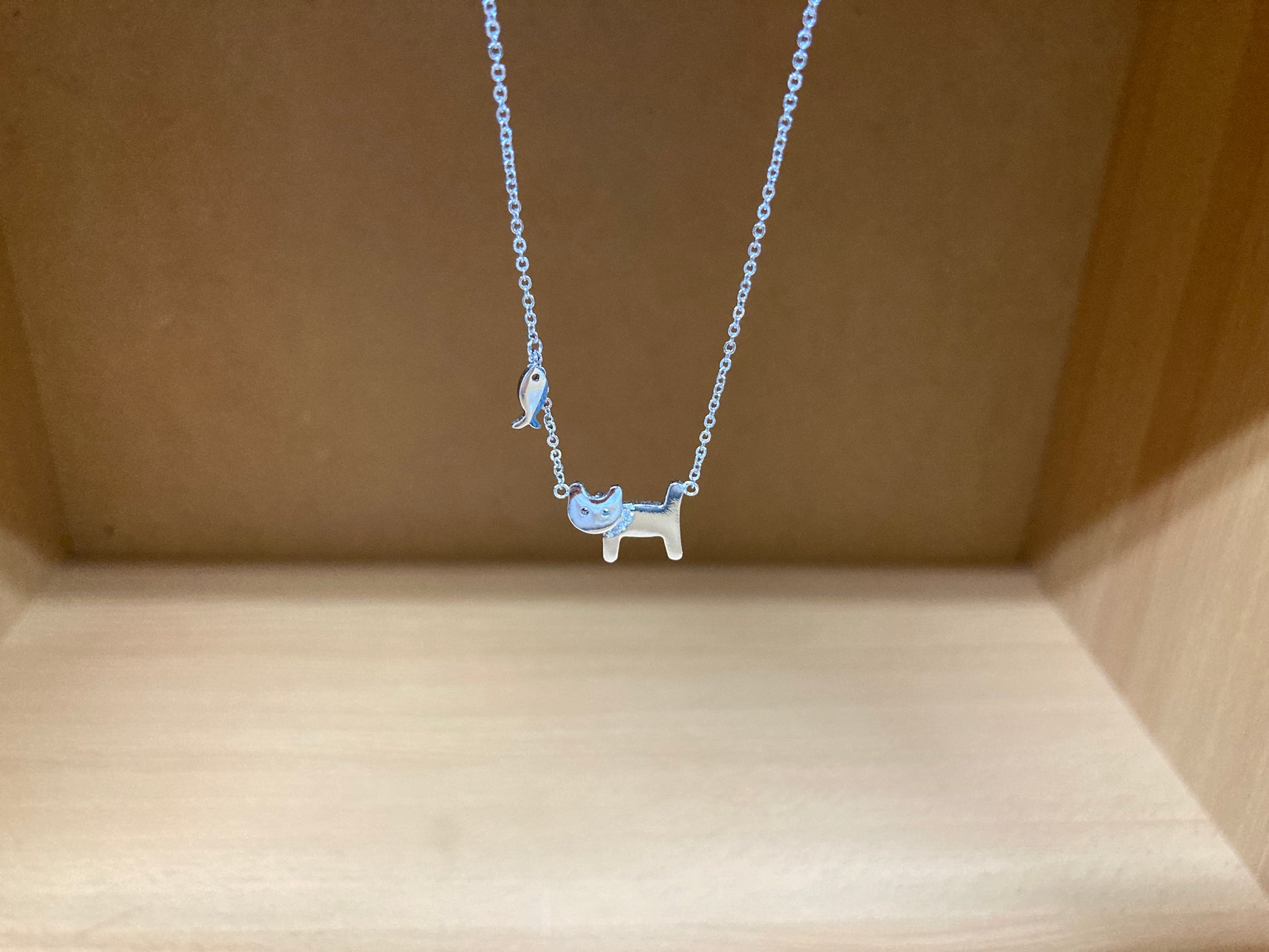 Tiny Treasures Seoul - Cat & Fish Necklace (Silver) 2
