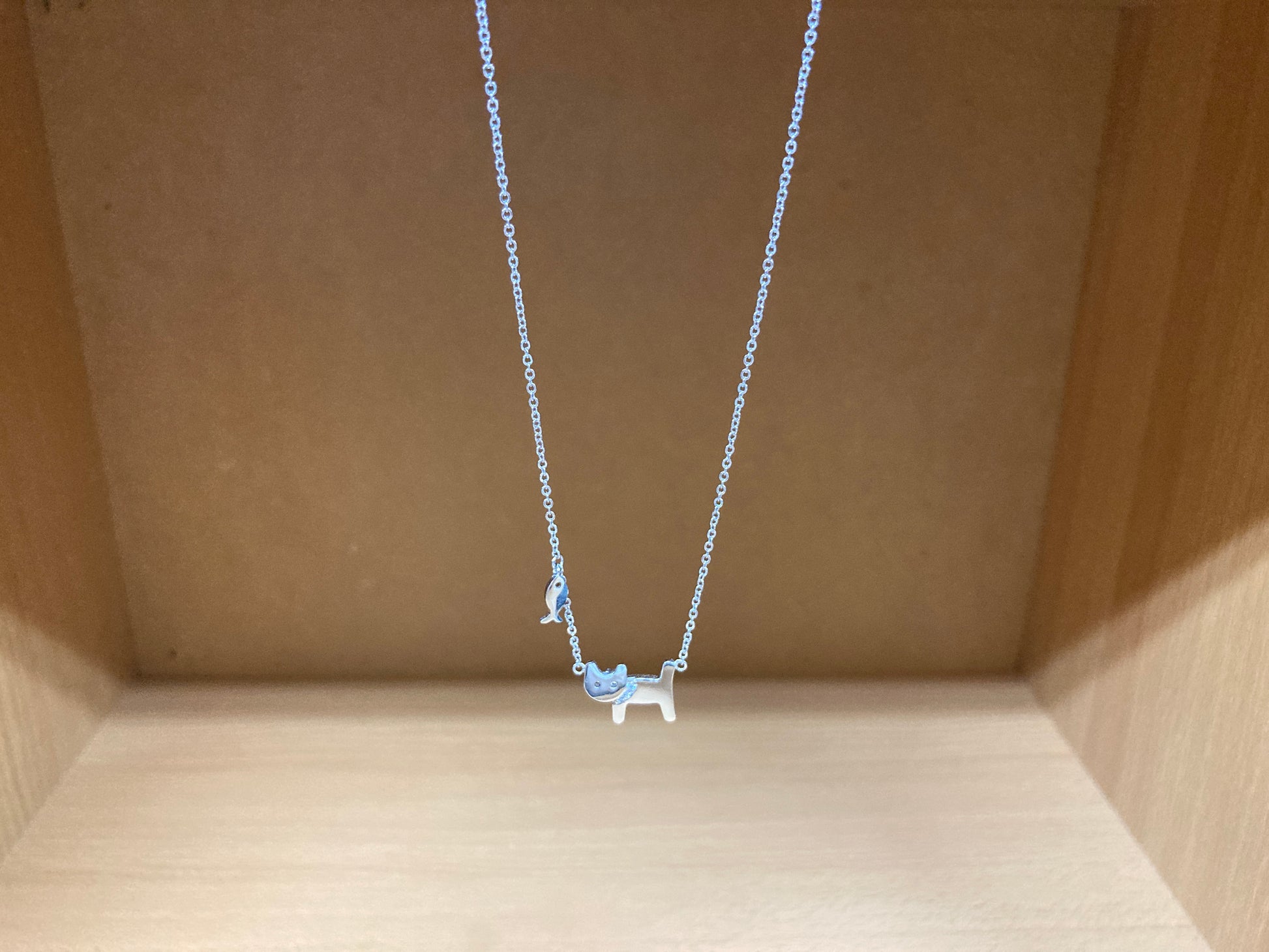 Tiny Treasures Seoul - Cat & Fish Necklace (Silver) 4