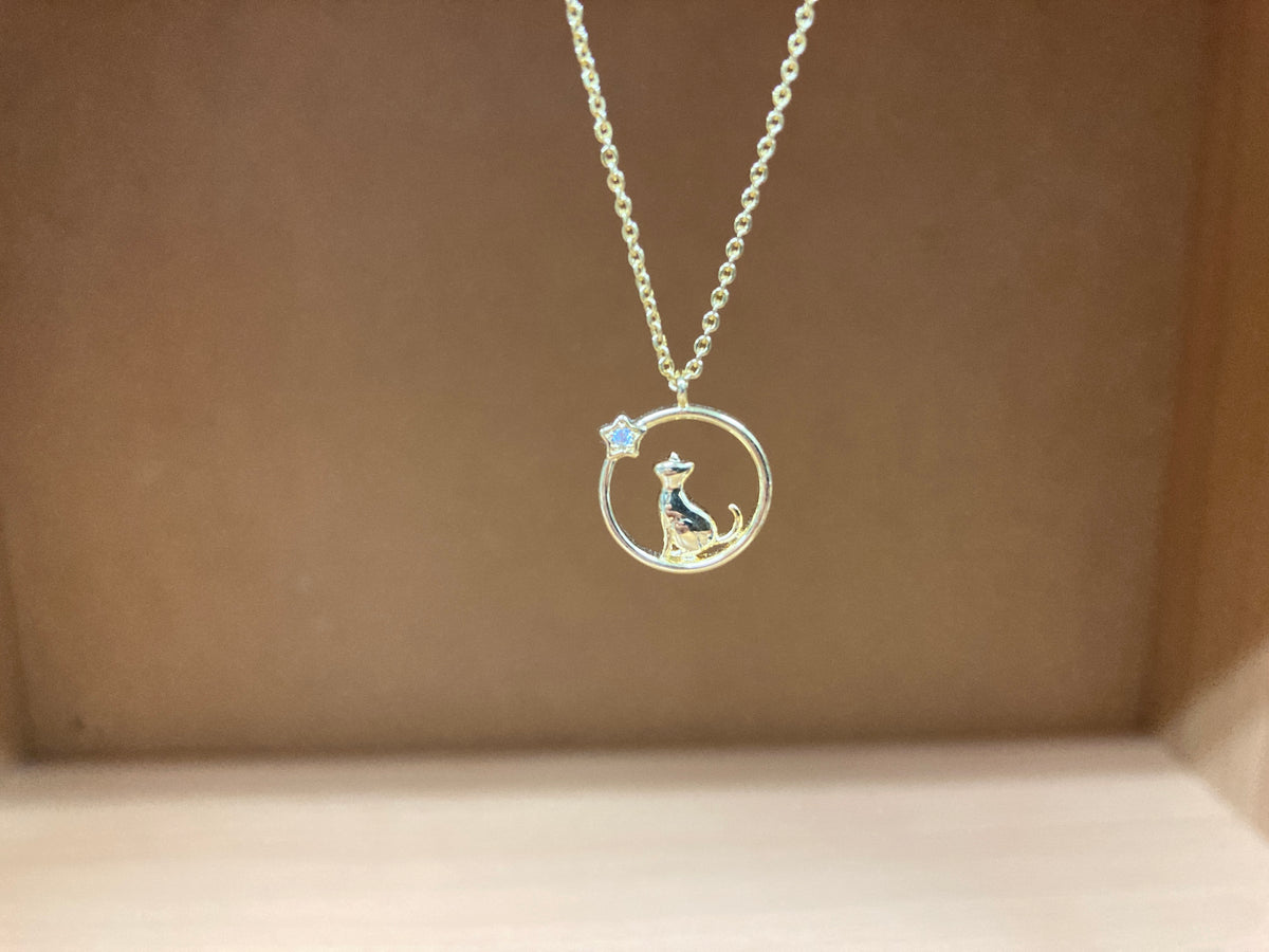 Tiny Treasures Seoul - Cat & Star Circle Necklace (Gold) 