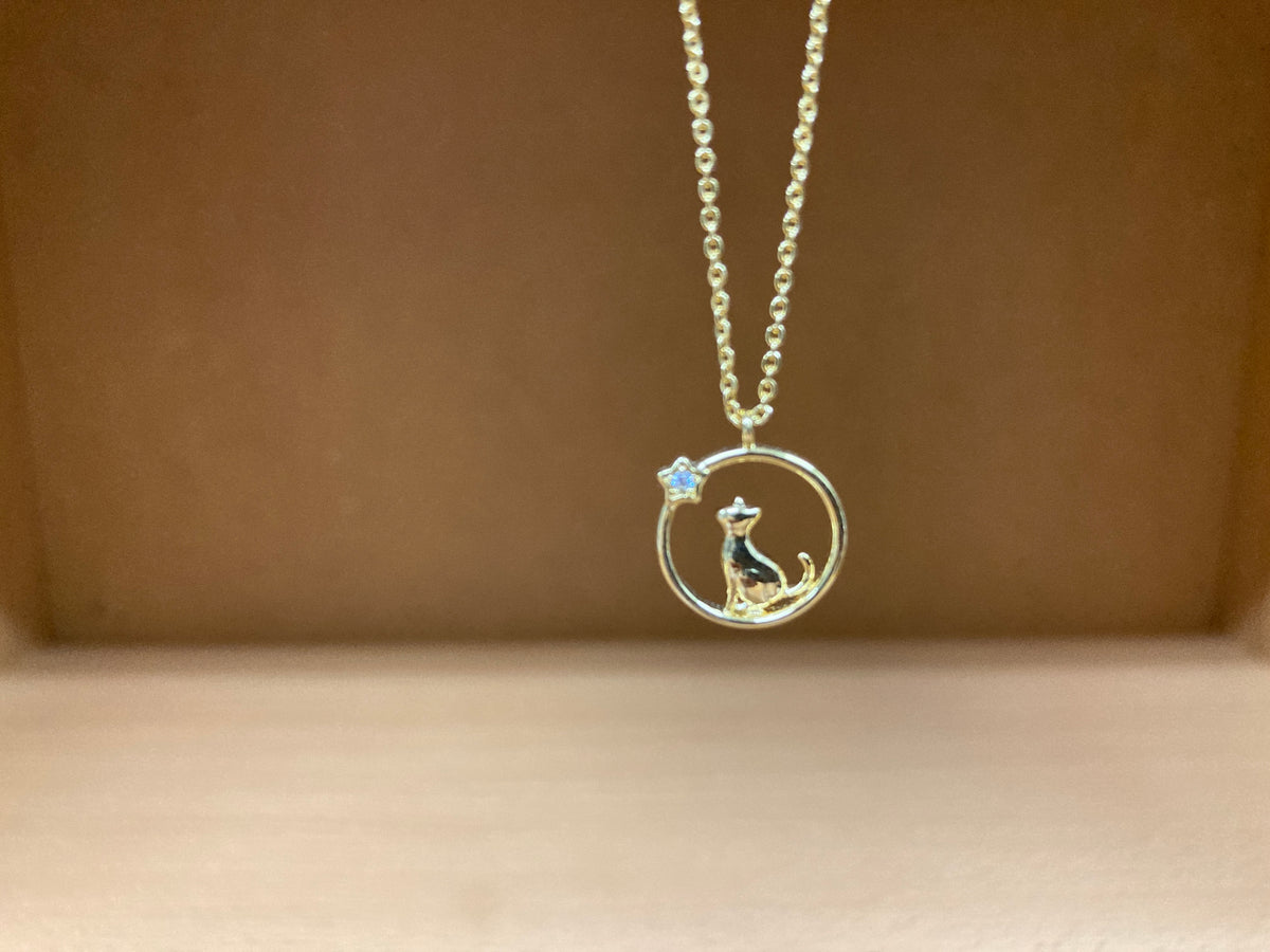 Tiny Treasures Seoul - Cat & Star Circle Necklace (Gold) 8