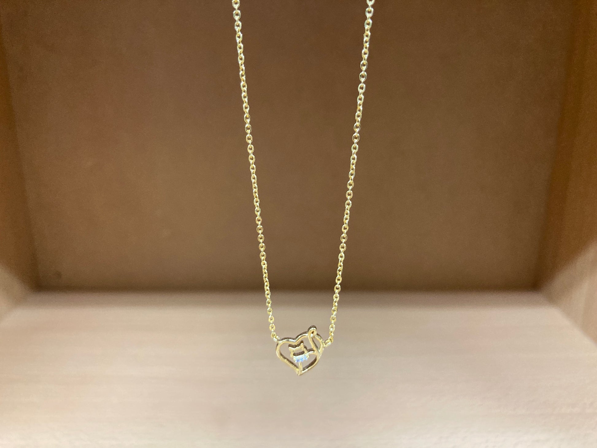 Tiny Treasures Seoul - Cat in Heart & Stone Bow Necklace (Gold) 4