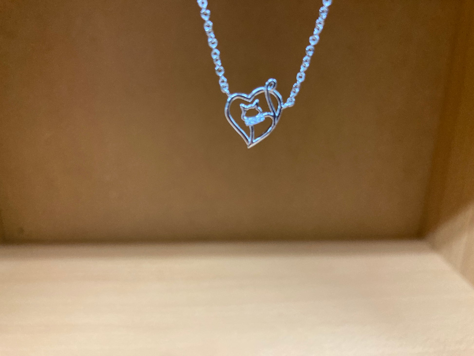 Tiny Treasures Seoul - Cat in Heart & Stone Bow Necklace (Silver) 2