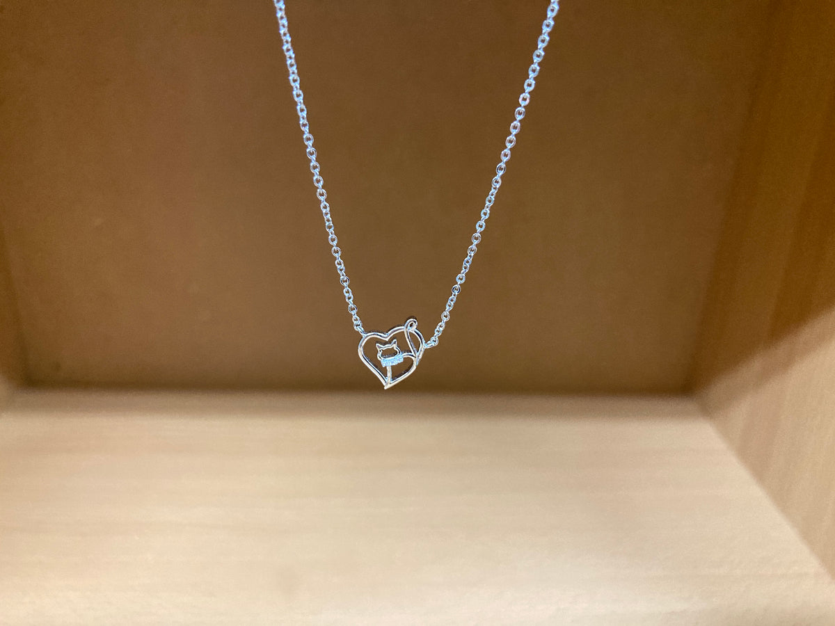 Tiny Treasures Seoul - Cat in Heart & Stone Bow Necklace (Silver) 3