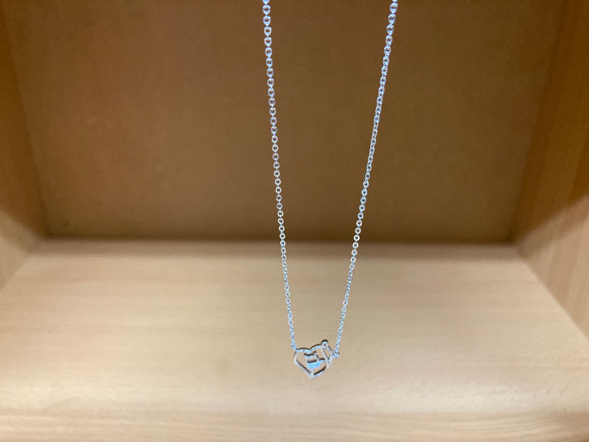 Tiny Treasures Seoul - Cat in Heart & Stone Bow Necklace (Silver) 4