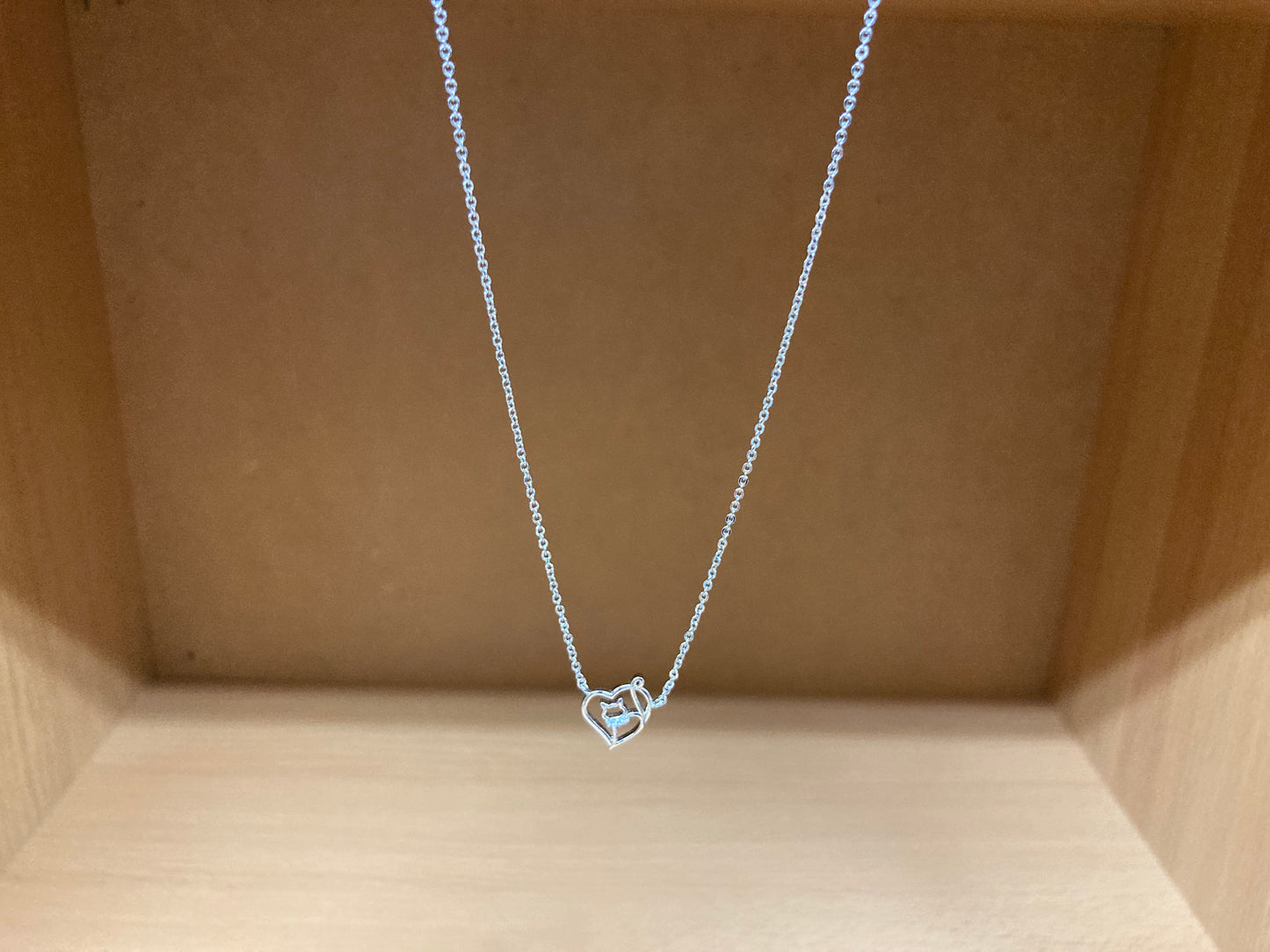 Tiny Treasures Seoul - Cat in Heart & Stone Bow Necklace (Silver) 6