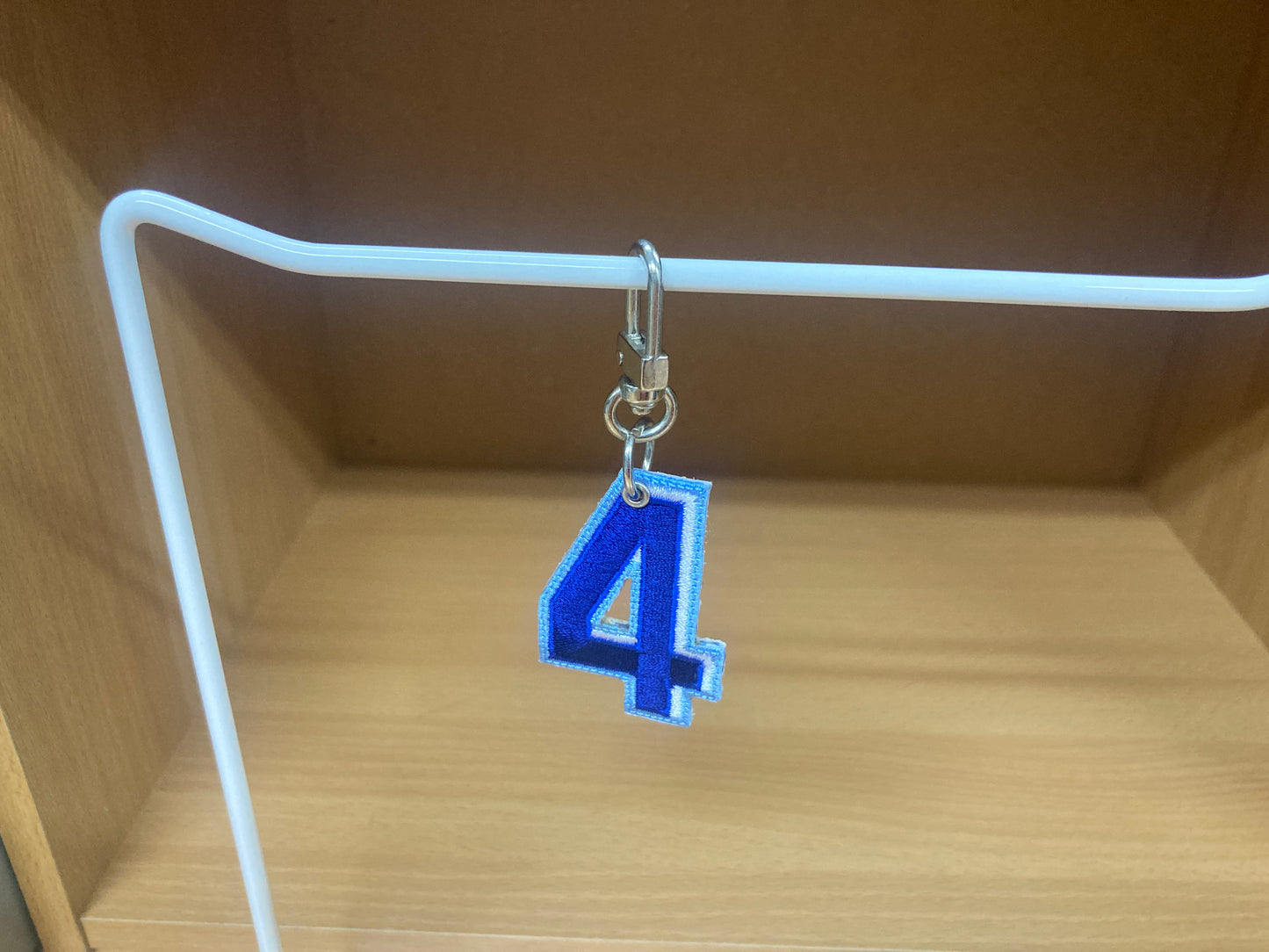 Tiny Treasures Seoul - Embroidered Number 4 Keychain 3